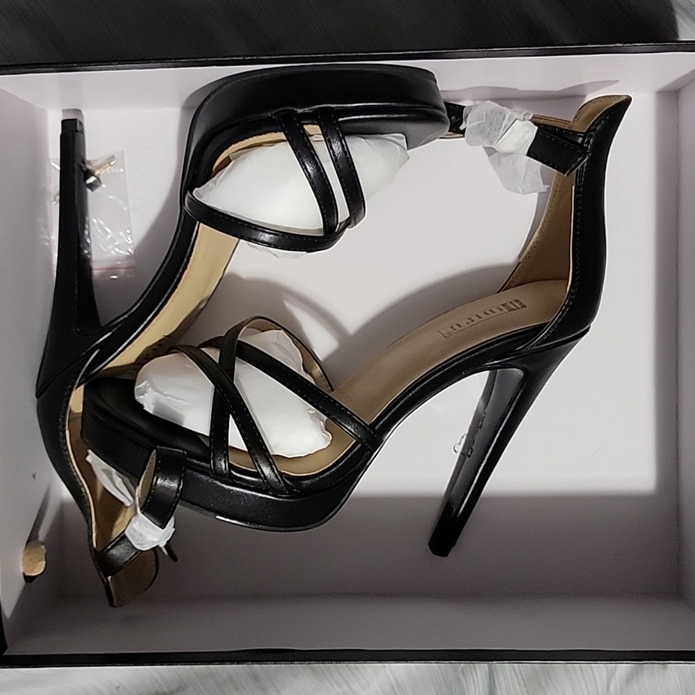 NW Back high heels